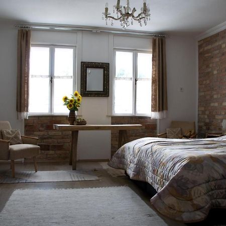Notas Tuecsoek Vendeghaz Apartment Agyagosszergeny ภายนอก รูปภาพ